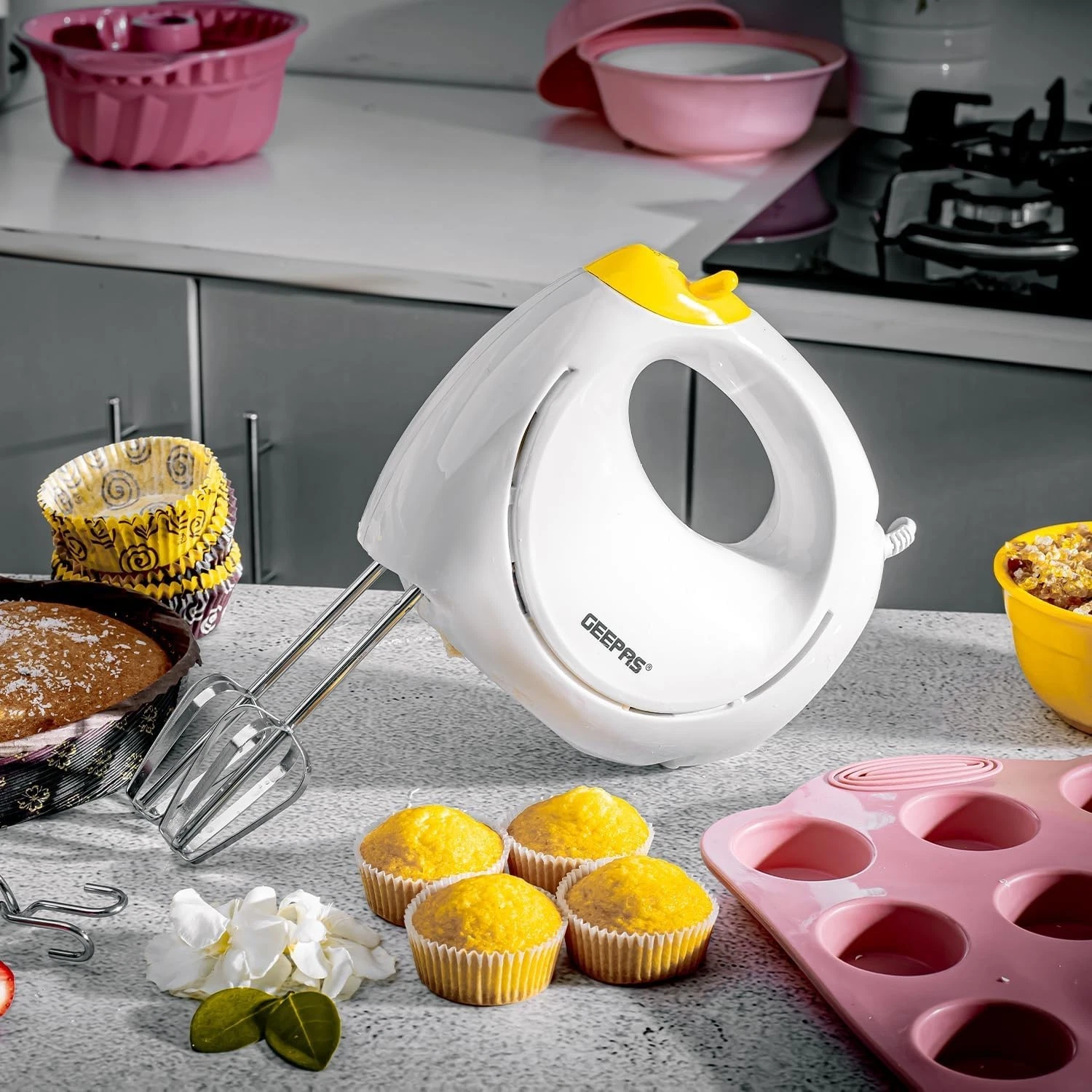 Geepas Electric Handheld Mixer 7 Speed Hand Mixer with Dough Hooks & Beaters
Opens in a new window o