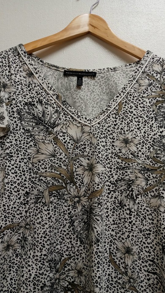 White House Black Market White & Grey Floral & Animal Print Blouse Size