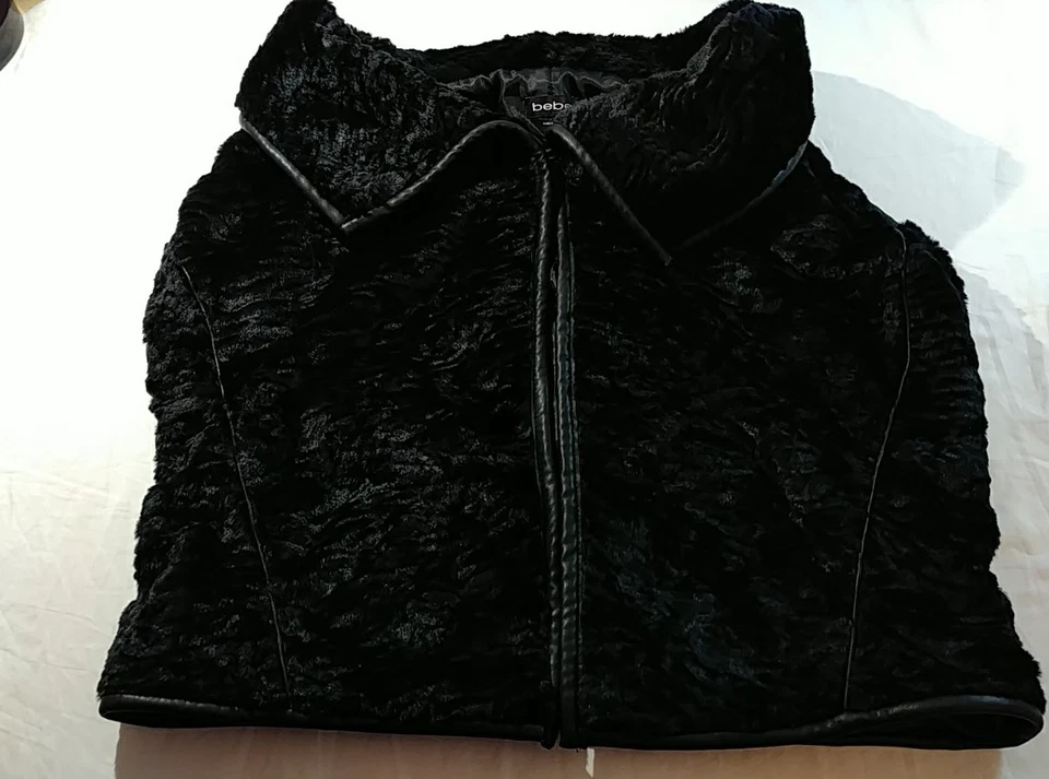 Bebe Black Faux Fur Vest Large - Image 3 of 4