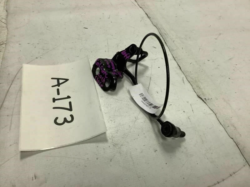 2008-2016 SMART FORTWO COUPE ЛЕВЫЙ ЗАМОК БАГАЖНИКА УДАРНИК OEM + - Изображение 2 из 4