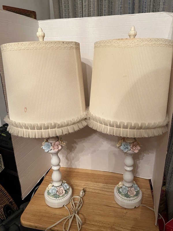 2 Vintage 1950s? Capodimonte Style Porcelain Table Lamps Floral Italy  22-7/8”