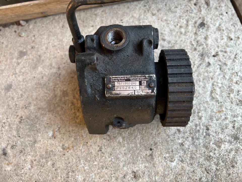 Lancia Thema Fiat Argenta 132 Power Steering Pump ZF 7671955160 82 BAR 2.0 ie - Image 2 of 4