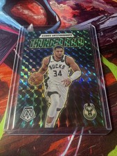 2024-25 Panini Mosaic - Giannis Antetokounmpo #9 Thunder Road Green Mosaic Prizm