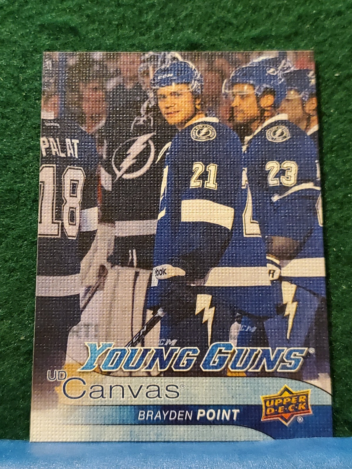 2016 Upper Deck Canvas Young Guns Series 2 #C233 Brayden Point Lightning