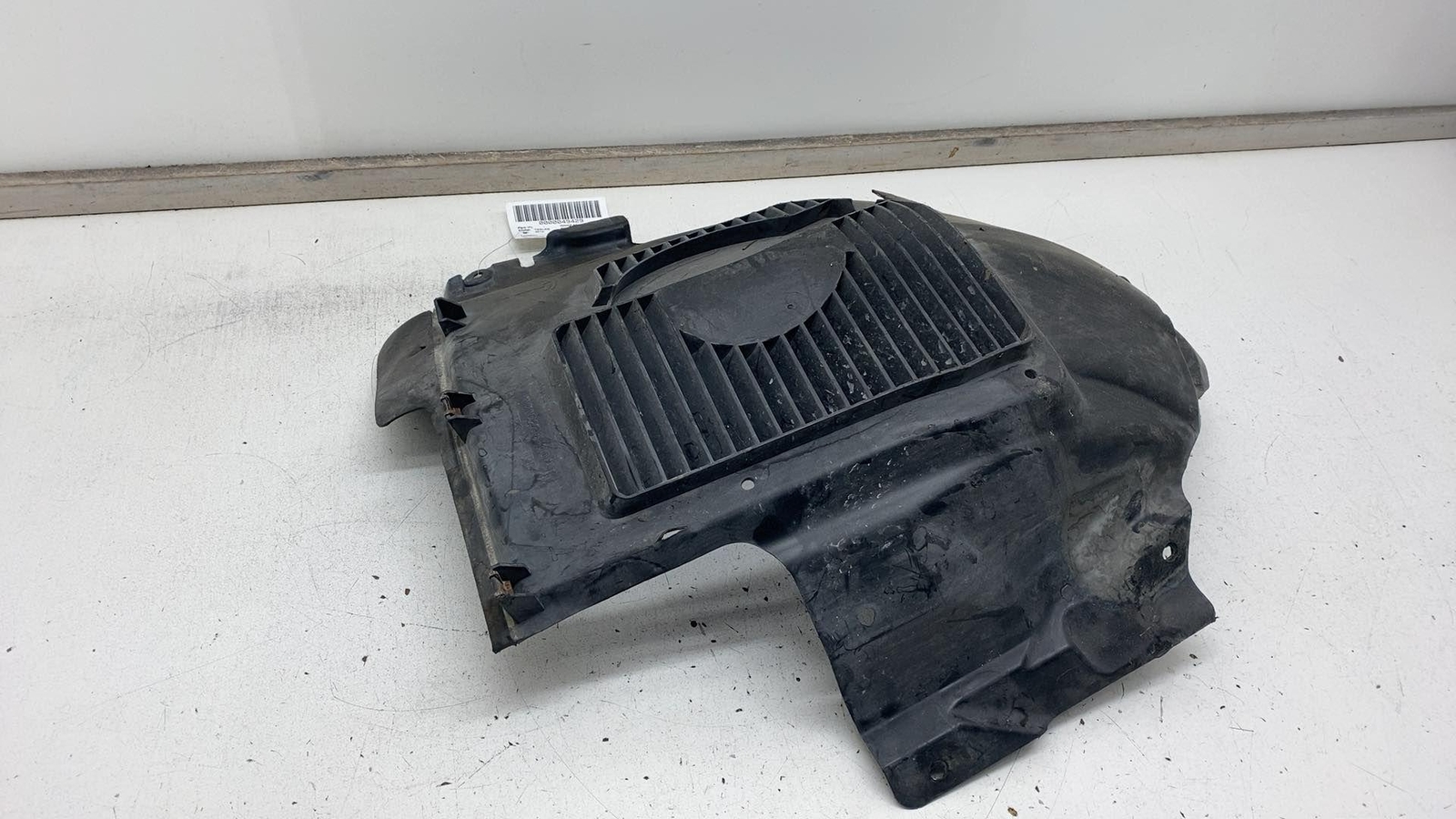 2012-2015 Tesla Model S Front Right Wheelhouse Fender Liner Louvre Splash Shield