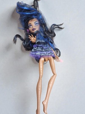 Monster High Puppe Robecca Steam Dance Class Mattel 2012 Figur lose