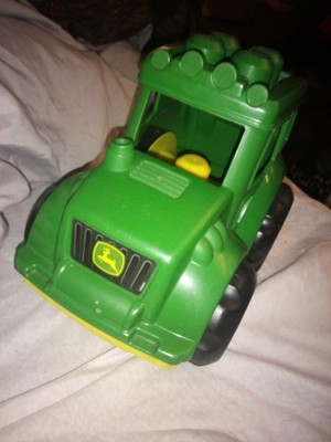 Mega Blocks Green Tractor John Deere 1085
