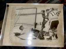 1969 NHL HOCKEY PHOTO FRANK BRIMSEK BILL QUAKENBUSH BOSTON GARDEN OLDTIMERS AHL