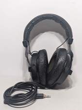 Beyerdynamic DT 770 Pro 32 ohm Closed-back Studio Mixing Headphones