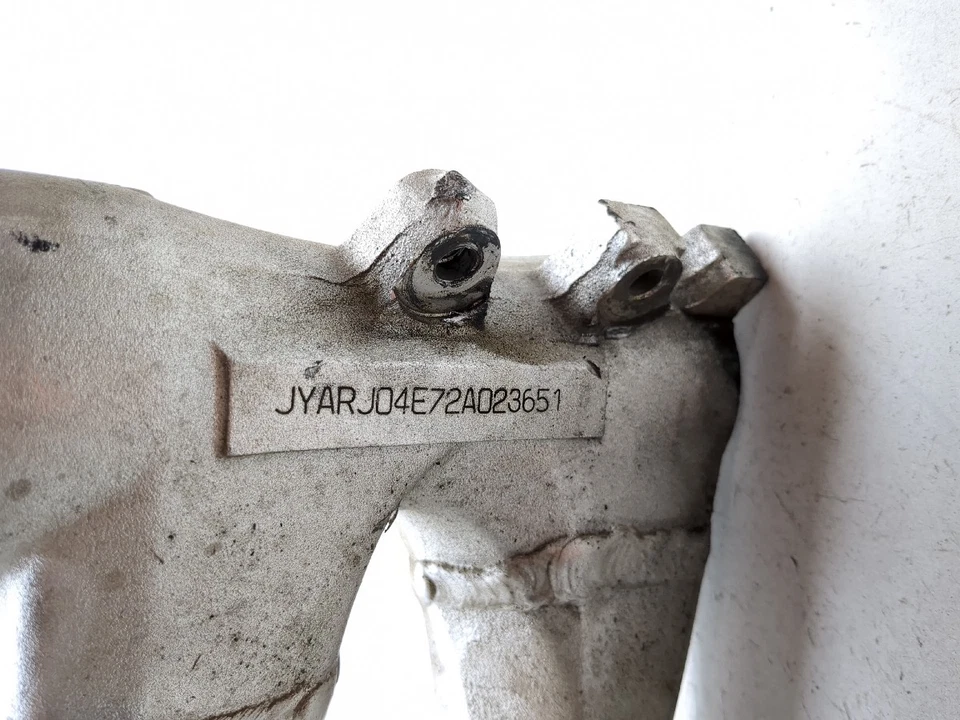 Chasis cuadro principal Yamaha YZF R6 99-02 SLVG recto Foto 4 de 4