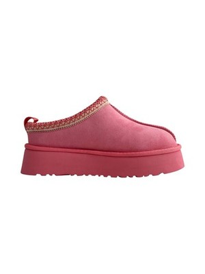 UGGs Tazz Love 25 Size 8W - Valentines Day