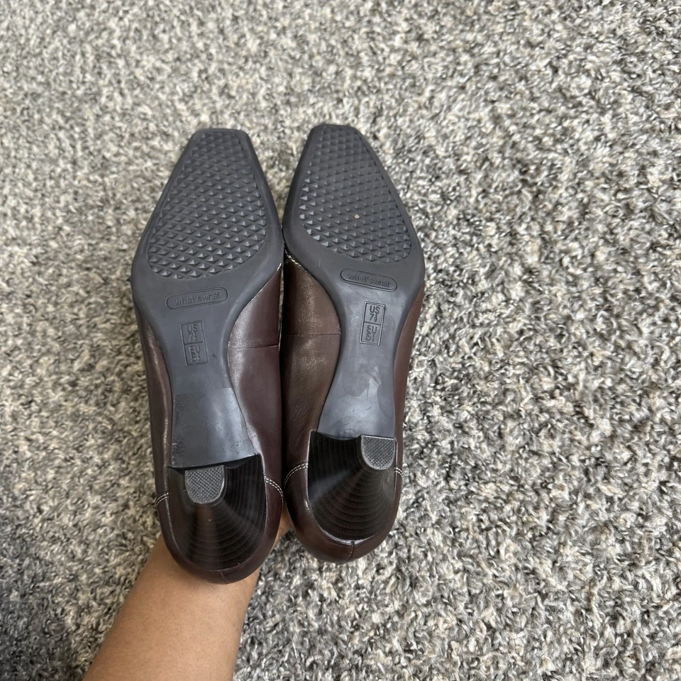 Vtg Aerosoles Pointed Toe Penny Pumps Heels Sz 7.5 Brown Leather Kitten Heel - Image 4 of 4