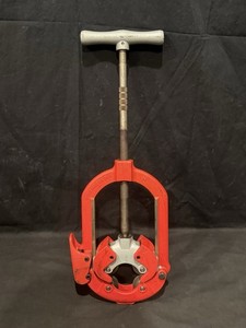 RIDGID Model 424 Hinged Pipe Cutter, For Steel Pipe - 2"-4" Capacity