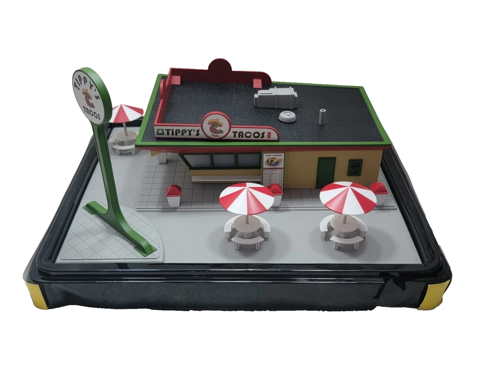 MTH TRAINS  TIPPY'S TACOS FAST FOOD STAND TRAIN BUILDING NEW LIKE CONDITION - Image 4 of 4