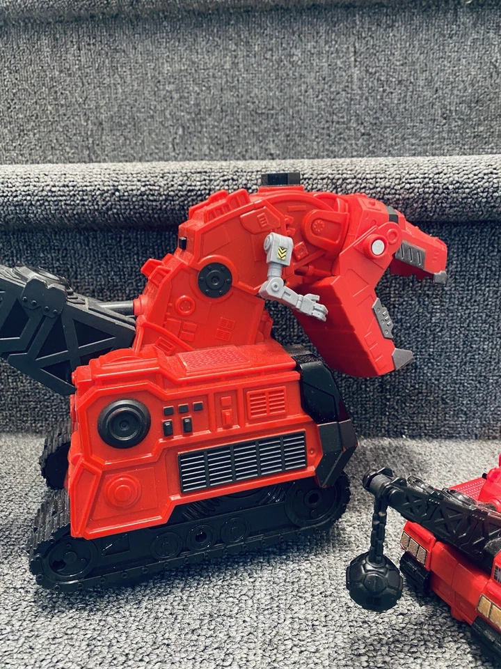 Lote X2 Dreamworks Mattel Dinotrux Ty-Rux Diecast Red Dino Trucks T-REX T Rex Foto 3 de 4