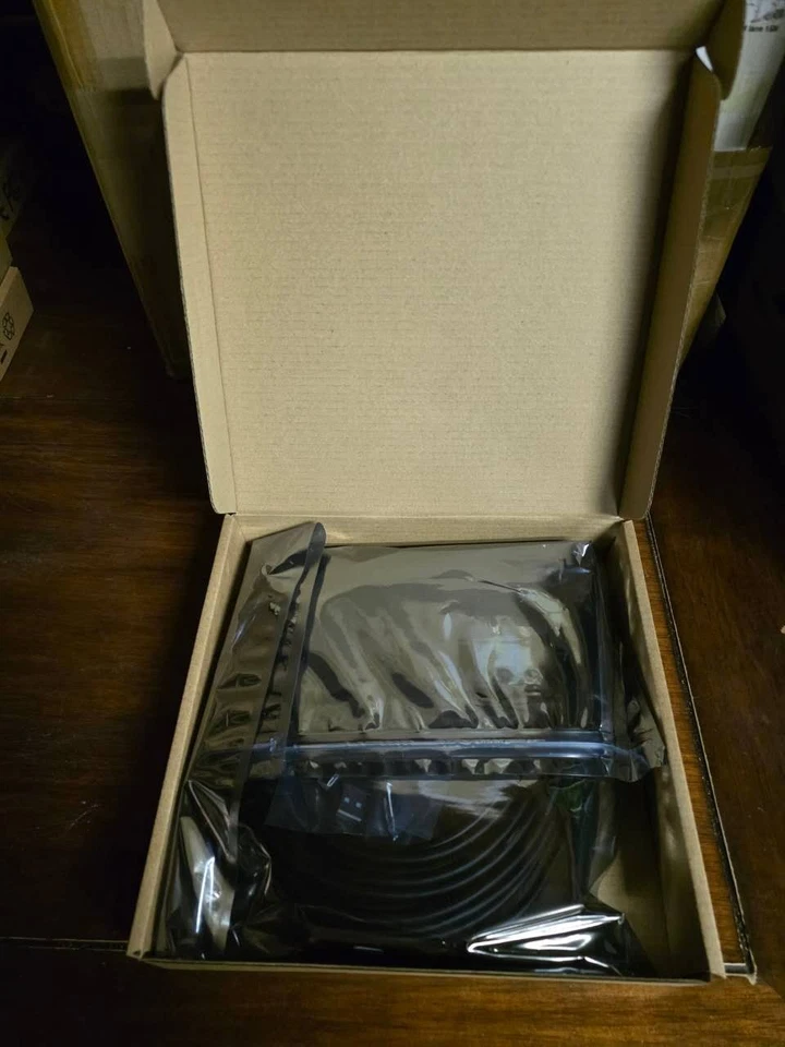 DisplayPort2.0 AOC Fiber Optic Cable 40Gbps DP2.0 8K@60Hz HDR, 4K@144Hz HDR 66ft - Image 2 of 4