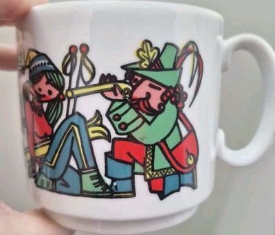 Vintage FREIHOF Jagertee Tasse Becher 0.2l Keramik Musikanten Blumen Retro Print