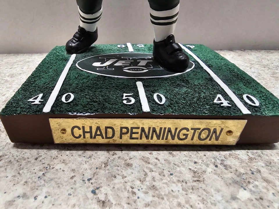 Estatua #'d de Chad Pennington New York Jets NFL 2003 cubierta superior reparada Foto 3 de 4