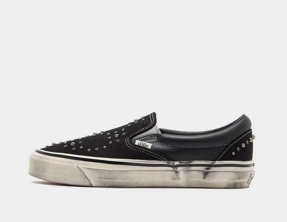 VANS Premium Slip On Shoes in Black