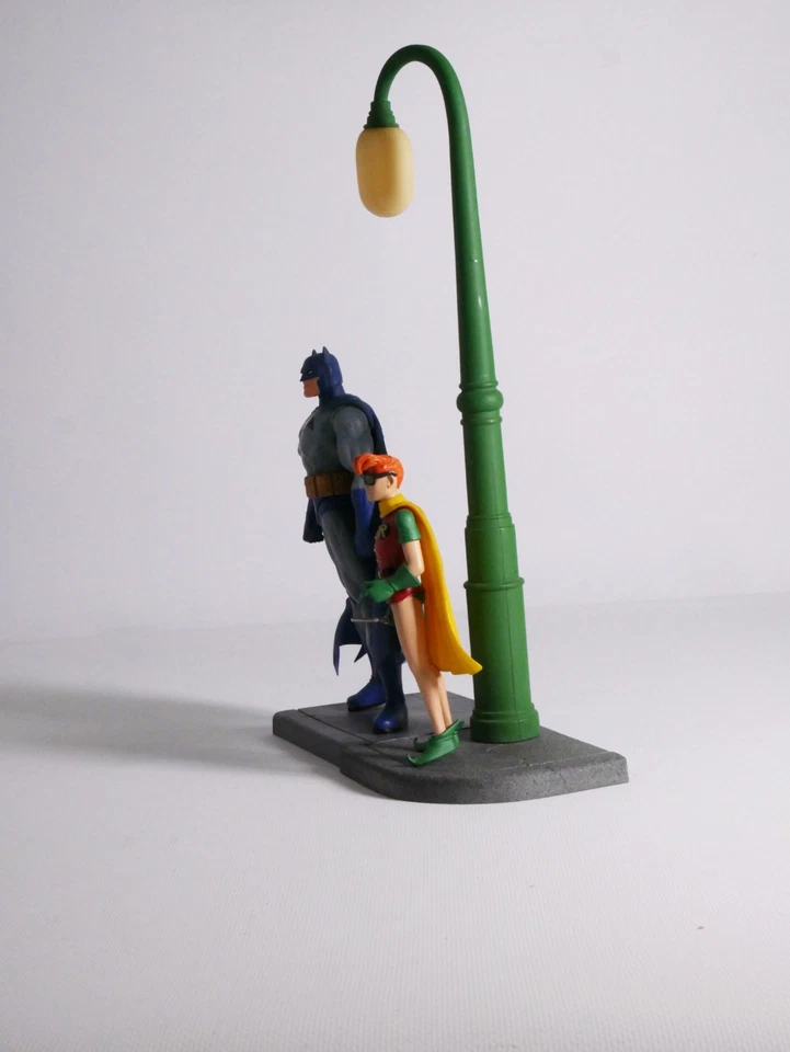 Batman & Robin Il ritorno del Cavaliere Oscuro DC Direct Action figure NO BOX - Immagine 2 di 4