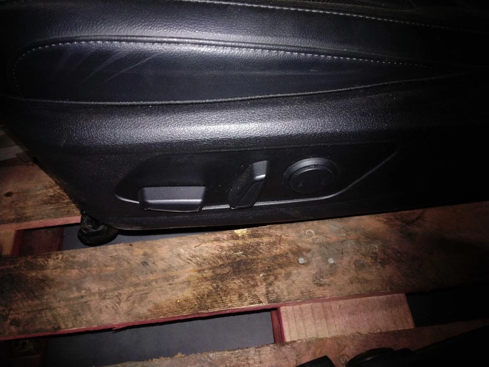 Asiento delantero derecho usado se adapta a: 2023 Kia Sportage Corea construido cuero sintético calor Foto 2 de 4