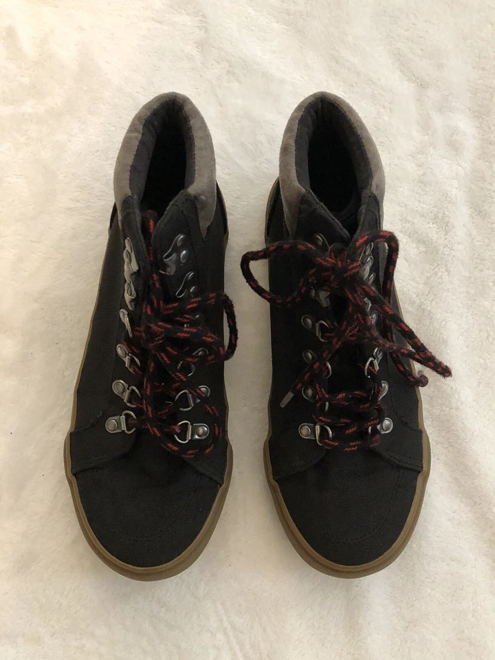 Old Navy Boys High Top Sneakers Size 4 Hiker Hybri Black Jack Boots Black Shoes - Image 3 of 4