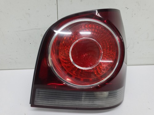 VW Polo 9N 5-Tür  Rücklicht Rückleuchte Bremsleuchte  rechts Hella  965348  (56)