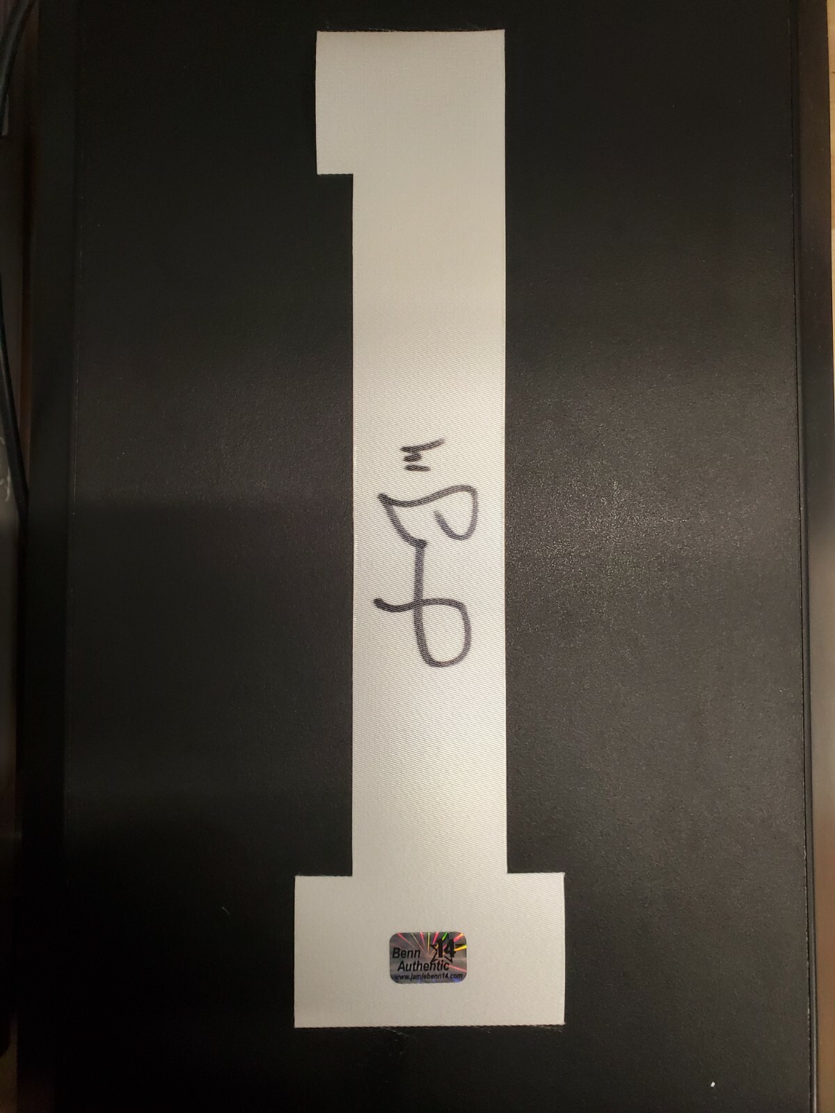 Picture 1 of 1