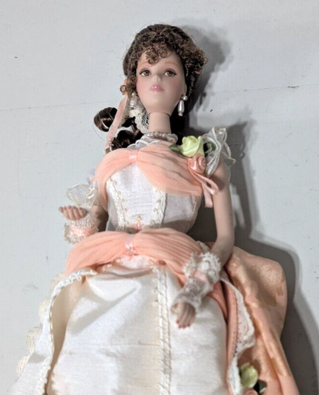 PRÉ-VENDA Boneca Barbie Collector Porcelana Orange Pekoe - Mattel | Doll Collector