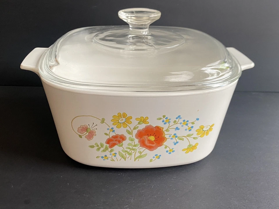 Vintage Corning Ware  PYREX Wildflower Poppy Casserole Dish  Lid  3 Quart  A-3-B - Image 2 of 4