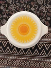 Vintage Pyrex Sunflower Daisy Divided Casserole Lid 1.5 Quart Made In USA