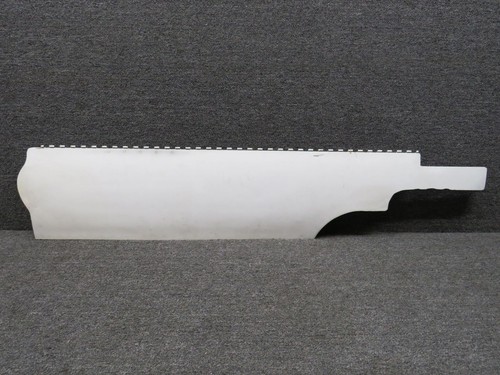 50-810129-49 Beechcraft King Air B90 Main Landing Gear Outboard Door Assembly RH