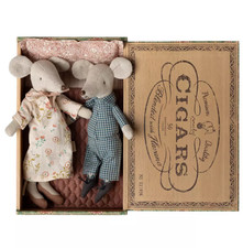 Maileg Grandma and grandpa mice in cigarbox NEW