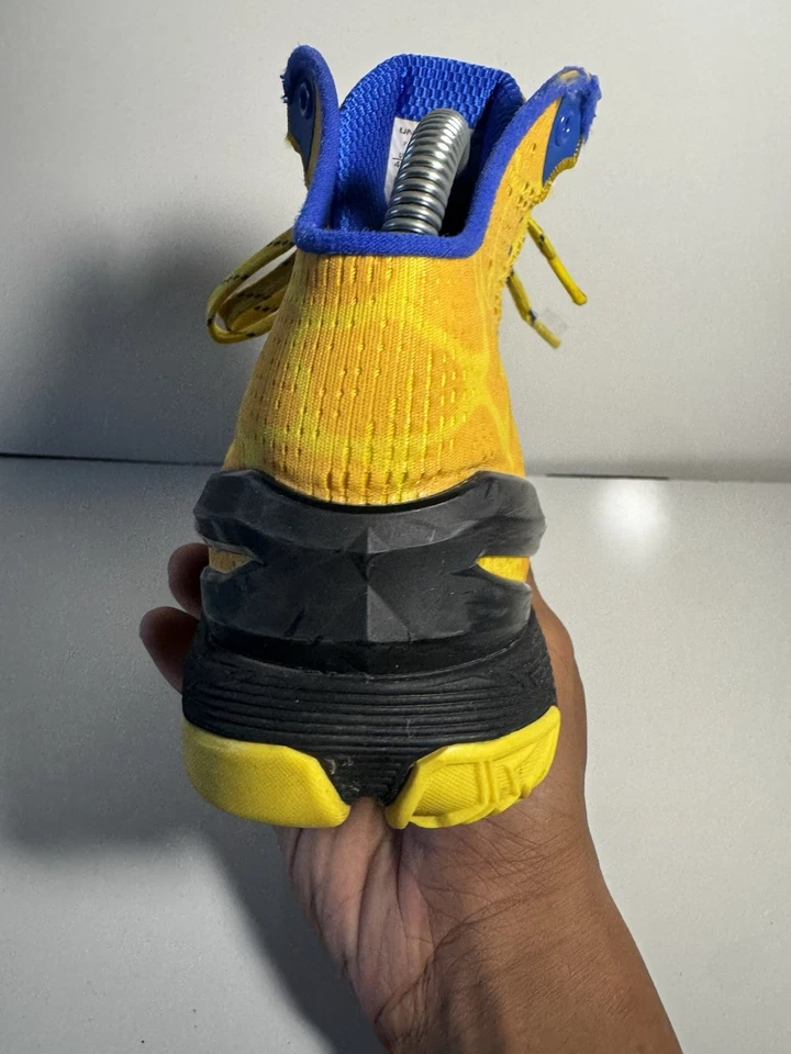 Under Armour Curry 2 “Double Bang” Size 4.5Y - Image 4 of 4