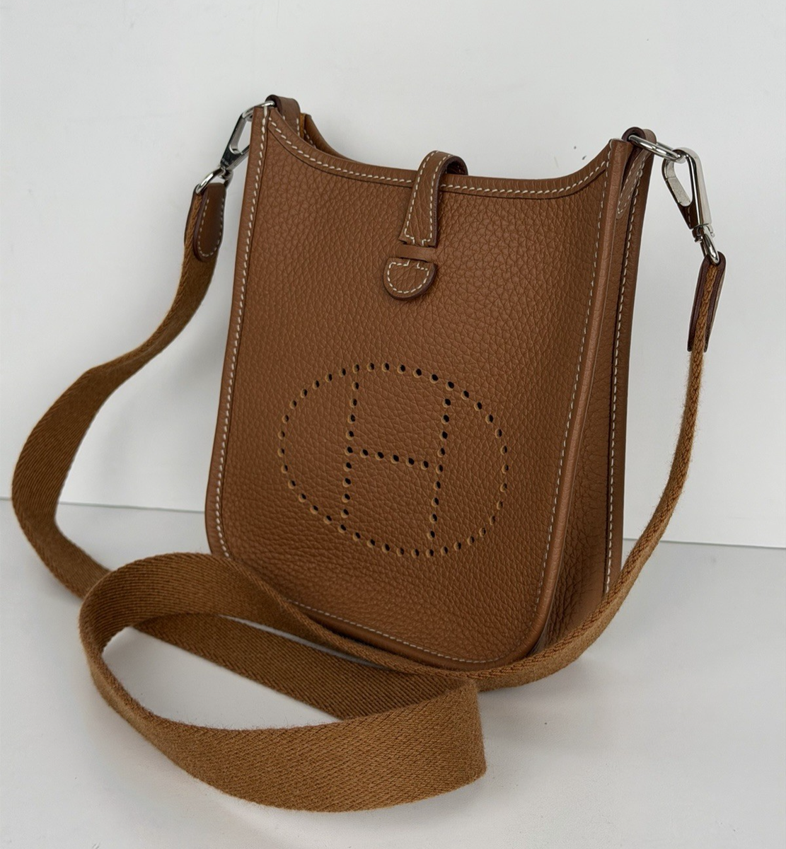 Hermes Evelyne TPM 16 Crossbody Bag in Gold Taurillon Clemence