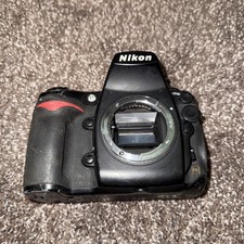 Nikon D700 12.1MP Digital Full Frame SLR Camera Body Viewfinder CMOS Sensor