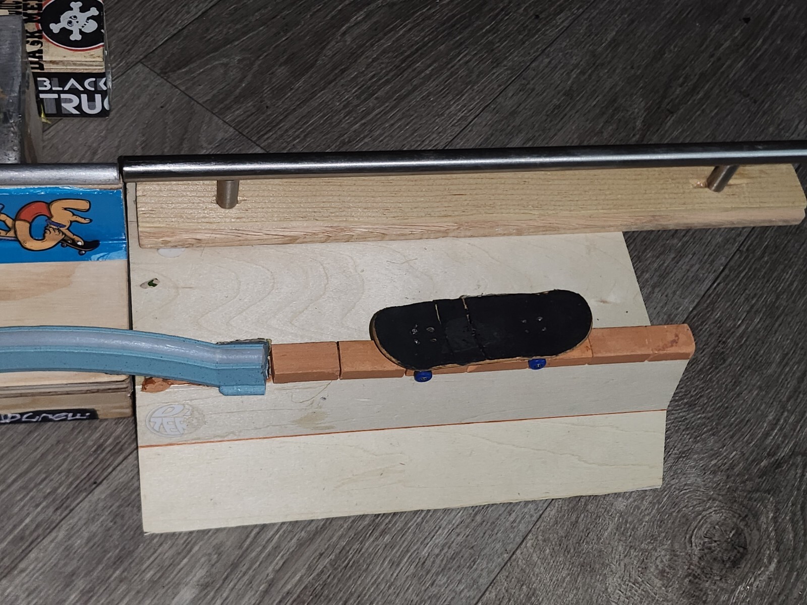 REMIO x CATFISH BBQ FINGERBOARD COMPLETE W/ SKATEPARK ACCESSORIES BLACKRIVER eBay