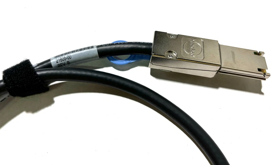 Molex 21606-00 SFF-8088 TO SFF-8088 Mini-SAS to Mini-SAS 1M Cable. ***Tested*** - Image 3 of 3