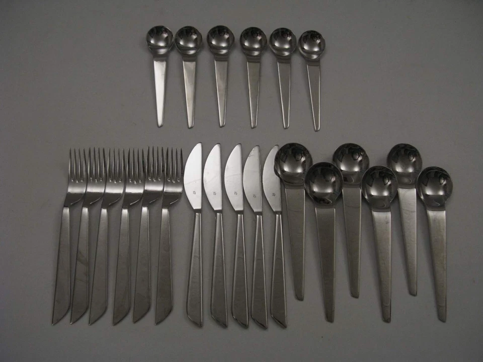 WMF THREE COURSES Cromargan Besteck 6 (5) Personen 23 Teile - Bild 1 von 1