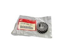 HONDA NS 150R, NSR 150R GEAR C PRIMARY DRIVE 20T NOS JAPAN P/N 23105-KW6-900