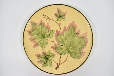 Beautiful Vintage Cico Majolica 11-1/4'' Grape Leaf Dinner Plate Serving Platter