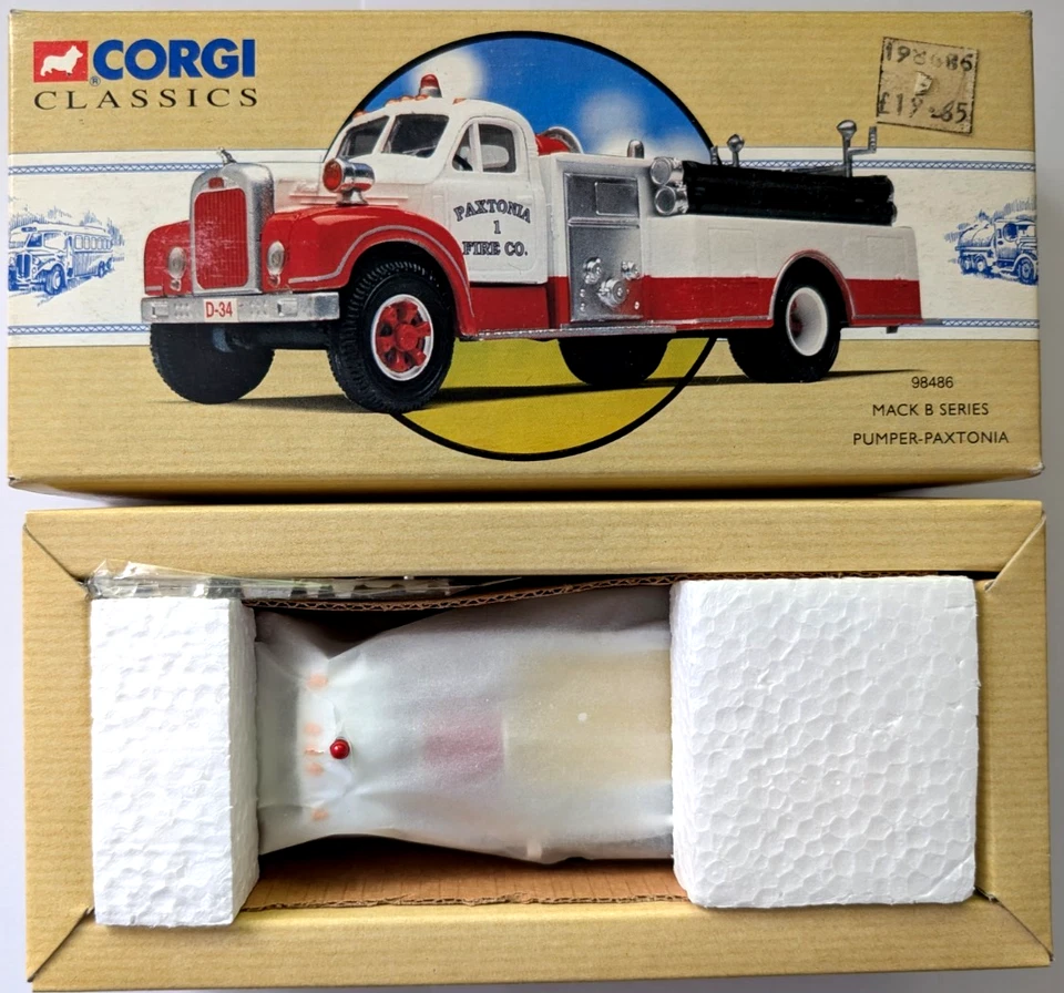 2 x CORGI CLASSICS - AMERICAN LA FRANCE 97393 & MACK B FIRE PUMPER 98486 Diecast - Image 2 of 4