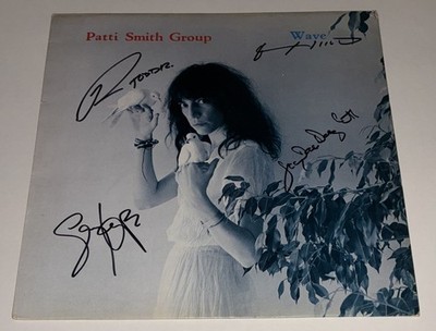 SIGNIERT PATTI SMITH LENNY KAYE JAY DEE DAUGHERTY RUNDGREN WAVE VINYL AUTHENTISCH