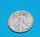 1946-P WALKING LIBERTY HALF DOLLAR