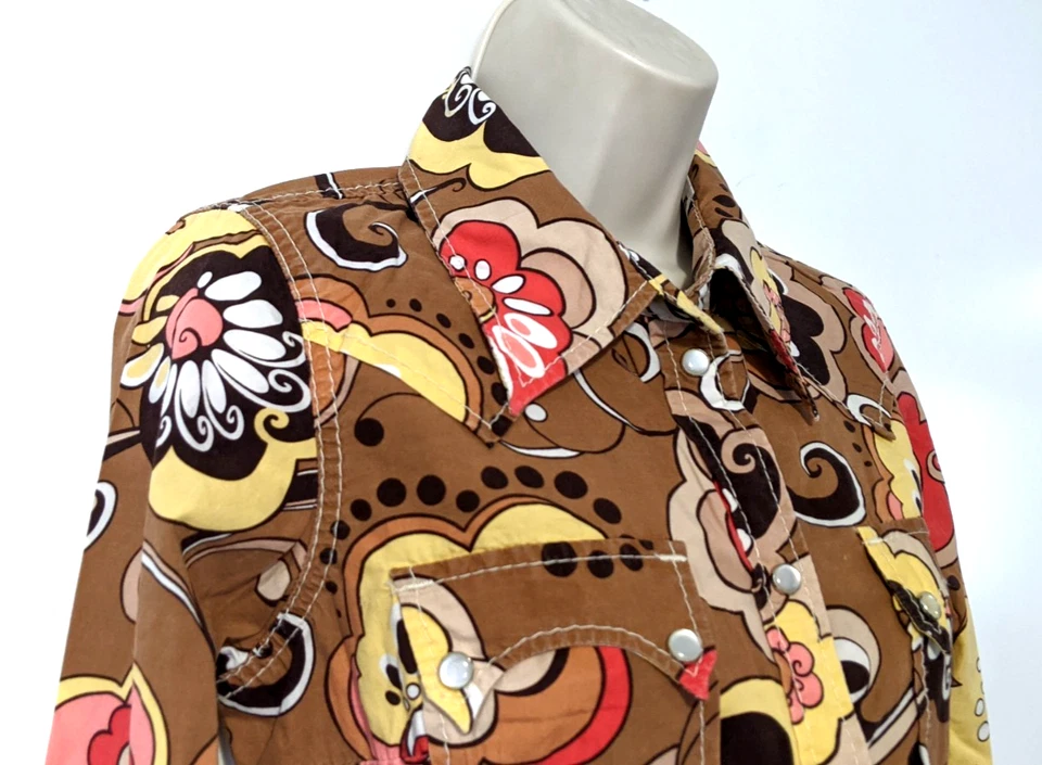 Camisa Western True Religion Para Mujer Talla M Vaquera Funky Rodeo Barrel Race Usada en Excelente Condición Foto 4 de 4