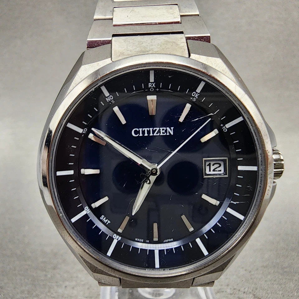 Reloj Citizen Attesa Hombre 41mm Esfera Azul Titanio Fecha Atómico Redondo Funciona Foto 2 de 4
