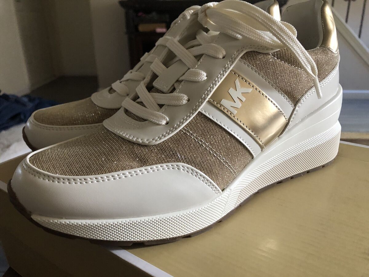 ミラカール Michael Kors Mabel Trainer Wedge Sneakers MK Logo Champagne