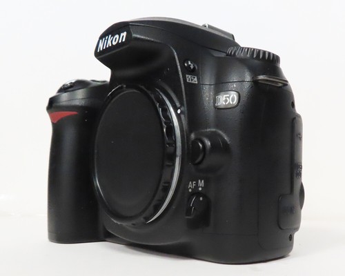 Nikon D50 Body 6.1MP Black DSLR Camera for REPAIR /PARTS - Picture 3 of 12