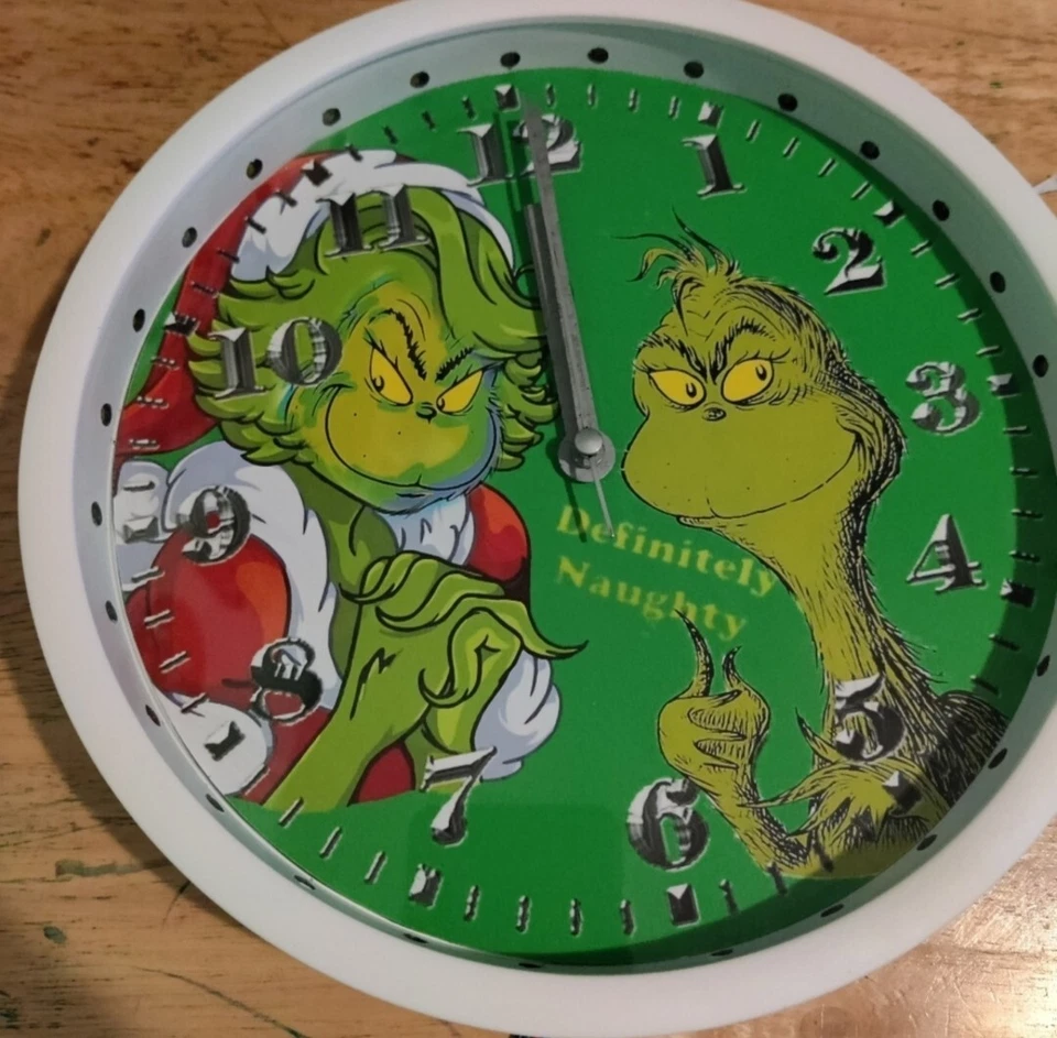 Grinch RGB Led Clock - Image 3 of 4