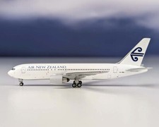 Aeroclassics AC411214 Air New Zealand Boeing 767-200 ZK-NBJ Diecast 1/400 Model